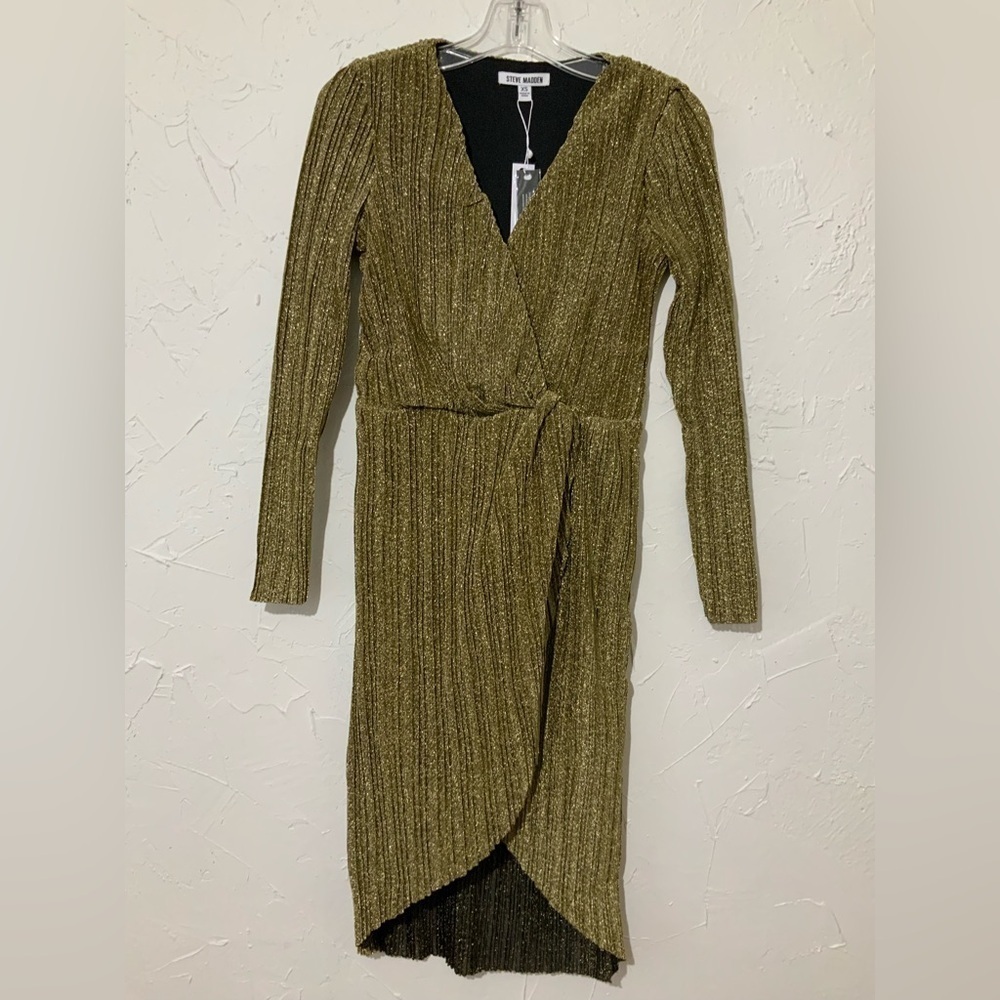 Steve Madden Elegant Crinkle Metallic Long Sleeve Gold Dress Sz XS - Picture 2 of 10